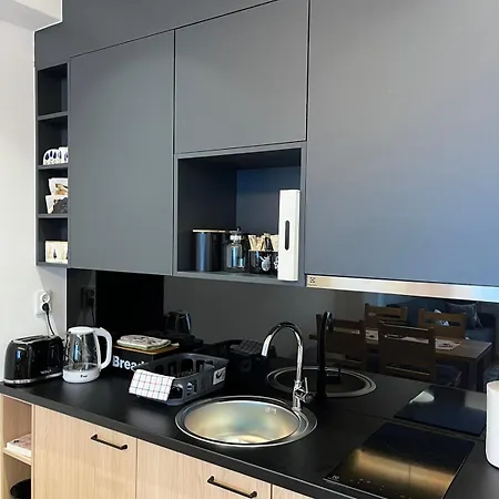 アパート 502 I 503