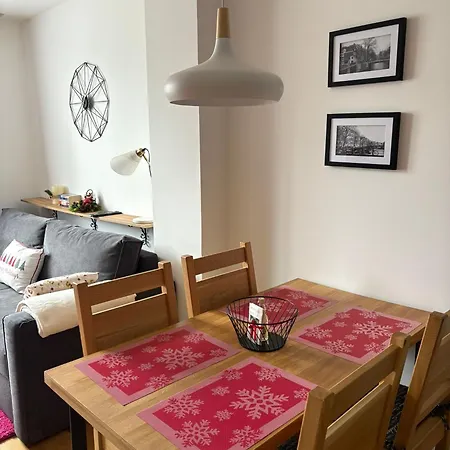 502 I 503 ヤホリナ