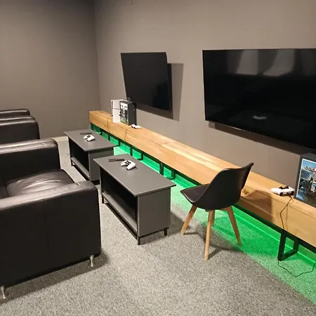 アパート 502 I 503